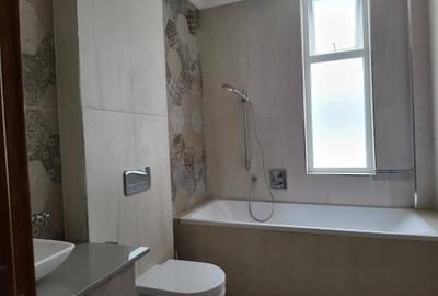 Furnished 2 Bed Apartment with En Suite at Cit - 4