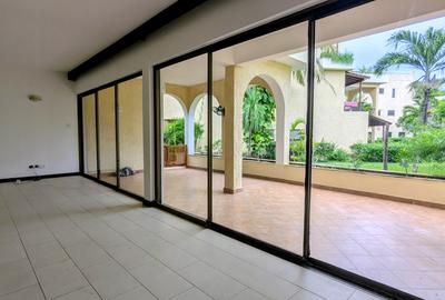 3 Bed Apartment with En Suite at Greenwood Drive