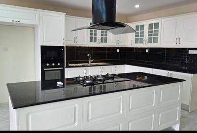 2 Bed Apartment with En Suite in Nyali Area - 2