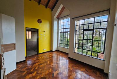 4 Bed House with En Suite in Karen