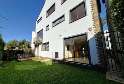 5 Bed Townhouse with En Suite at Westlands - 2