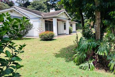 4 Bed House with En Suite at Crescent