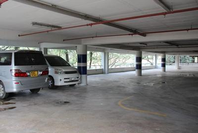 2,500 ft² Commercial Property with Service Charge Included at 4Th Ngong