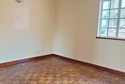4 Bed House with En Suite in Kiambu Road