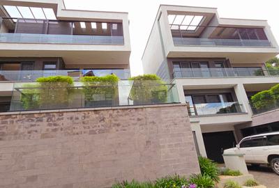 4 Bed Townhouse with En Suite at Lavington Green - 3