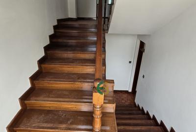 4 Bed Townhouse with En Suite at Mugumo Road - 4