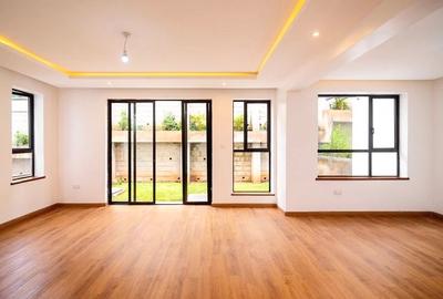 4 Bed Townhouse with En Suite in Kitisuru