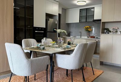 3 Bed Apartment with En Suite in Riverside - 3