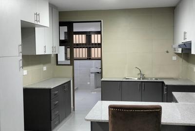 3 Bed Apartment with En Suite in Lavington - 2