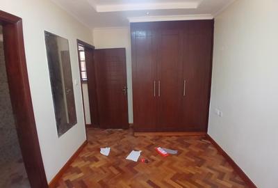 3 Bed House with En Suite in Karen - 3