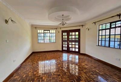 4 Bed Townhouse with En Suite in Lavington