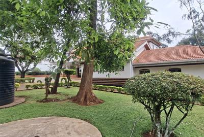 4 Bed House with En Suite in Rosslyn - 4