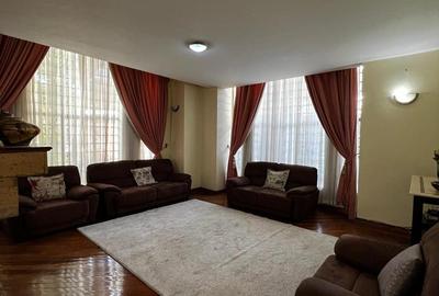 5 Bed Townhouse with En Suite at Kabasiran Avenue - 2