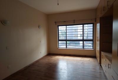 3 Bed Apartment with En Suite at Rhapta Road