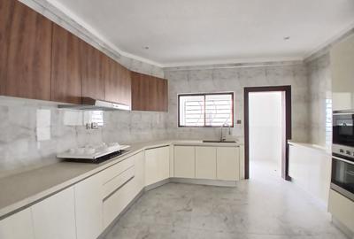 Furnished 3 Bed Apartment with En Suite at Kileleshwa - 3