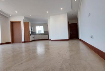 2 Bed Apartment with En Suite in Parklands