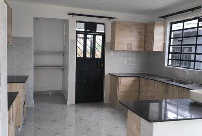 3 Bed House with En Suite in Kitengela - 4