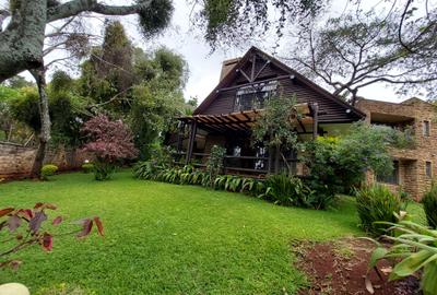 5 Bed House with En Suite at Lakeview - 2