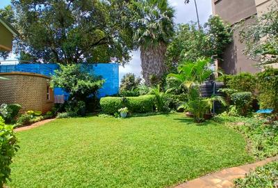 4 Bed Townhouse with En Suite at Riverside Drive - 2