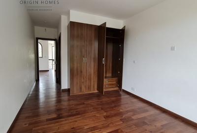 5 Bed Townhouse with En Suite at Lavington