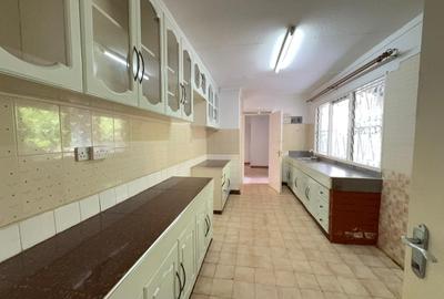 4 Bed House with En Suite in Loresho - 3