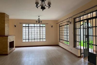 5 Bed Townhouse with En Suite at Lavington Green - 4