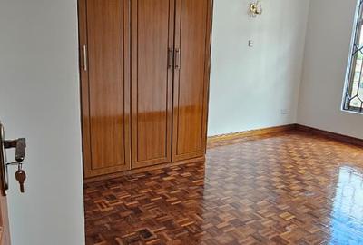 2 Bed Apartment with En Suite in Riara Road - 3