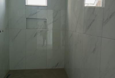 Serviced 2 Bed Apartment with En Suite at Custom - 2