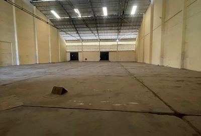 13,000 ft² Warehouse with Parking in Changamwe - 2