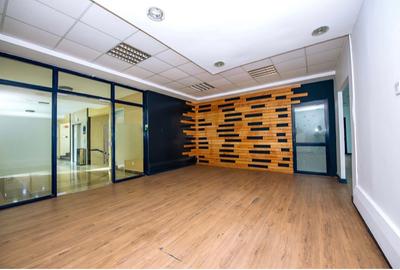 5,000 ft² Office with Service Charge Included in Kilimani