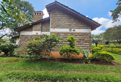 5 Bed House with En Suite in Kyuna