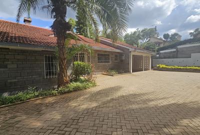6 Bed House with En Suite at Whispers