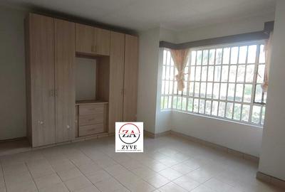 4 Bed House with En Suite at Rimpa