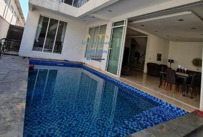 4 Bed Villa with En Suite at Spring Valley