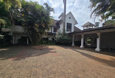5 Bed House with En Suite in Thigiri