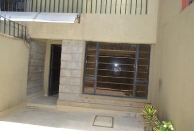 4 Bed Townhouse with En Suite at Umoja Phase 2 - 2