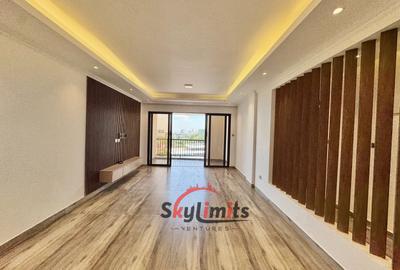 2 Bed Apartment with En Suite in Brookside