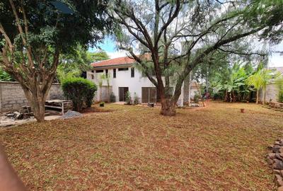 4 Bed House with En Suite at Lavington