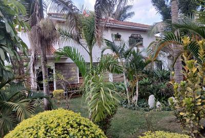 4 Bed Villa with Swimming Pool in Runda - 4