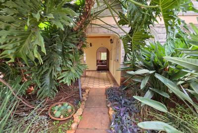 3 Bed Townhouse with En Suite in Runda - 2