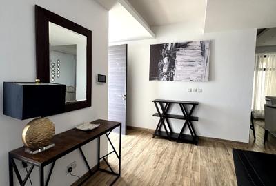 3 Bed Apartment with En Suite in Riverside