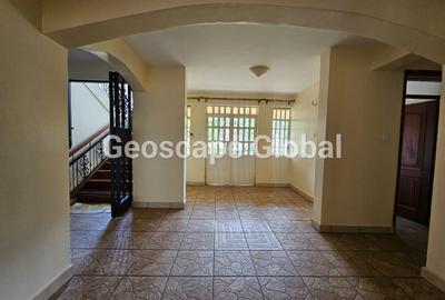 5 Bed House with En Suite in Rosslyn - 4