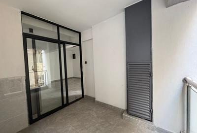 1 Bed Apartment with Swimming Pool in Kilimani - 3