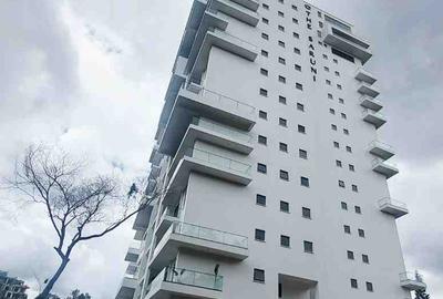 3 Bed Apartment with En Suite at Riverside Drive - 2