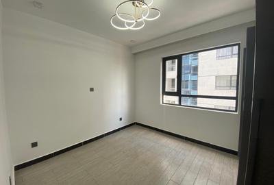 2 Bed Apartment with En Suite in Lavington - 2