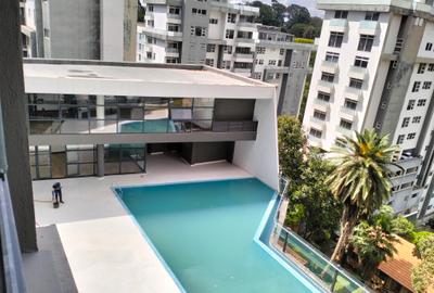 5 Bed Apartment with En Suite in Spring Valley