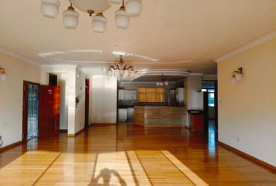 3 Bed Apartment with En Suite at Parklands