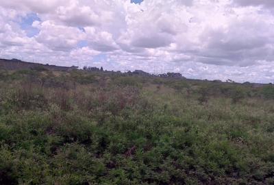 Land in Isinya