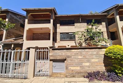 3 Bed Villa with En Suite in Kilimani