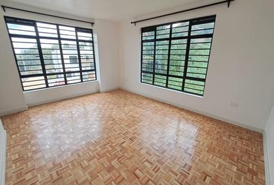 4 Bed Townhouse with En Suite at Oloolua - 46 - 3